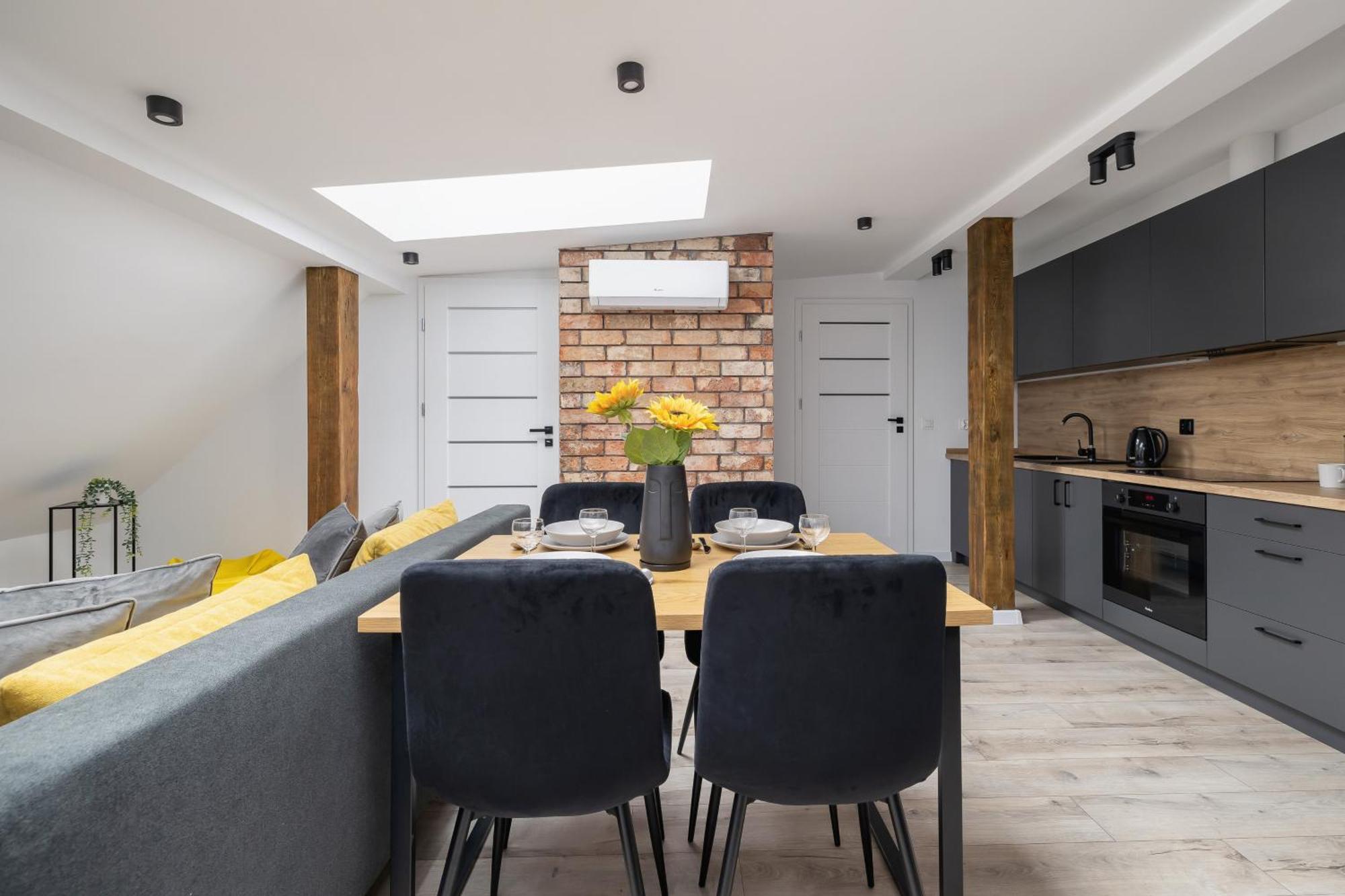 Cosy Apartments Kosciuszki Near The Main Train Station By Noclegi Renters Katowice Exterior photo